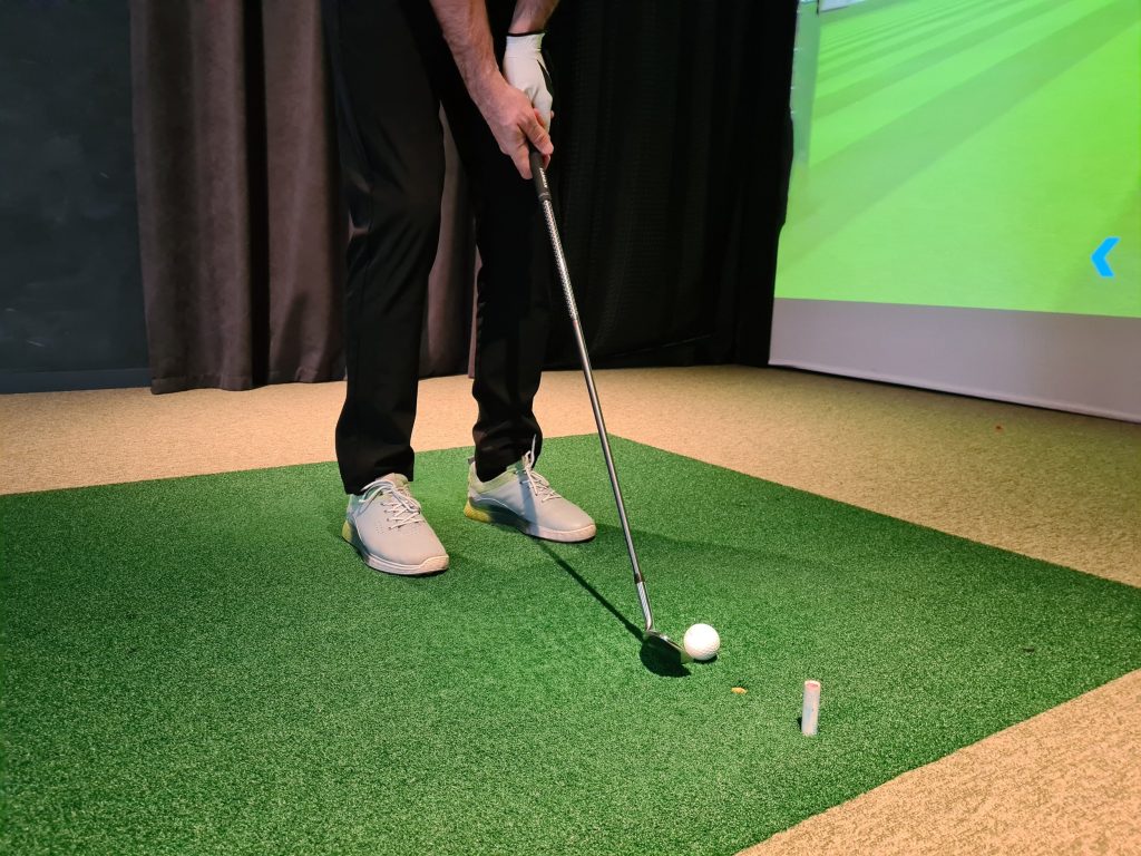 Use A Golf Simulator To Improve Your Game